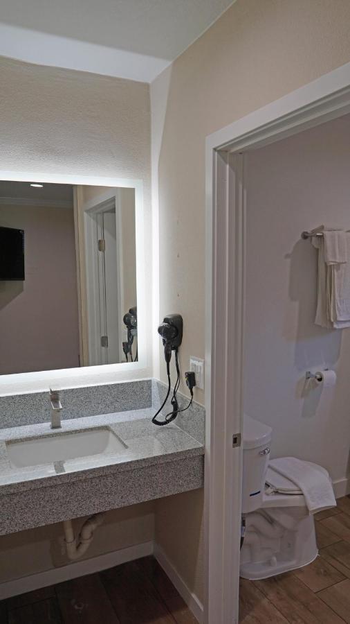 Sea Breeze Inn - Lax Airport, Los Angeles Ингълуд Екстериор снимка